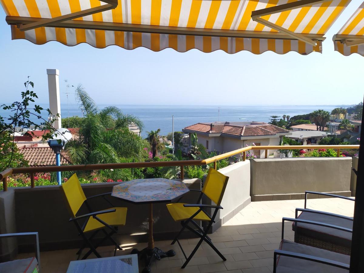 아치카스텔로 Nero Basalto Azzurro Mare B&B 외부 사진