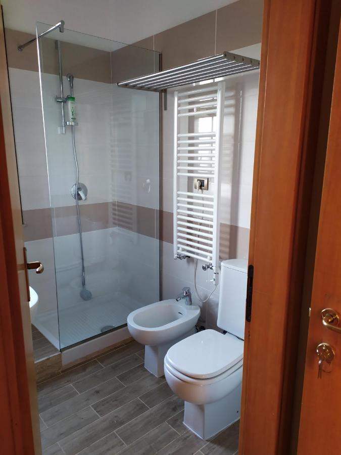 아치카스텔로 Nero Basalto Azzurro Mare B&B 외부 사진