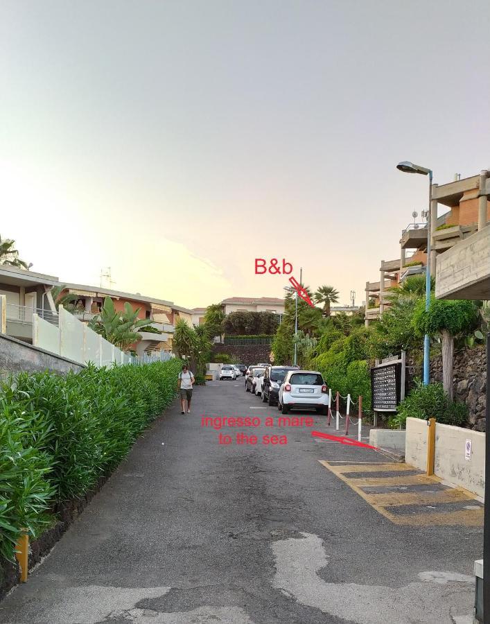 아치카스텔로 Nero Basalto Azzurro Mare B&B 외부 사진
